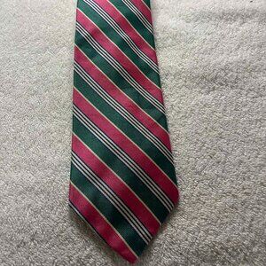 Brooks Brothers pink and green tie all silk, 57 inches long (total)